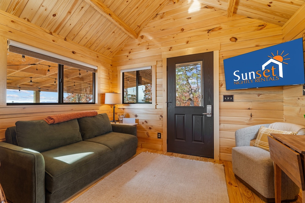 P-bay The Roost 1 Bedroom Home