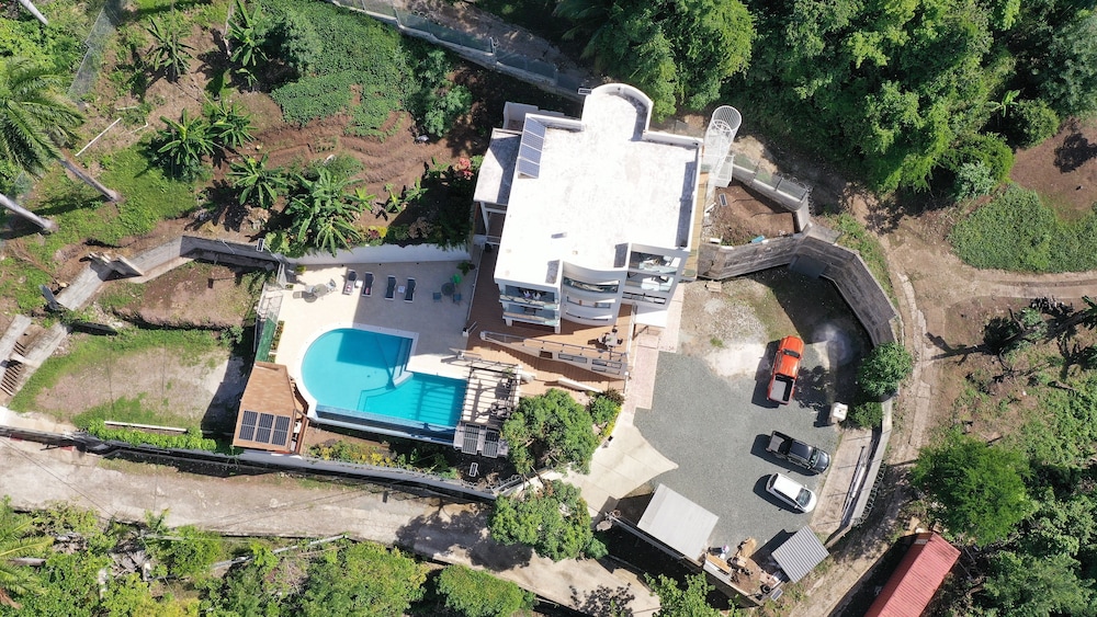 Yellow Sands Luxury Villas Unit 1