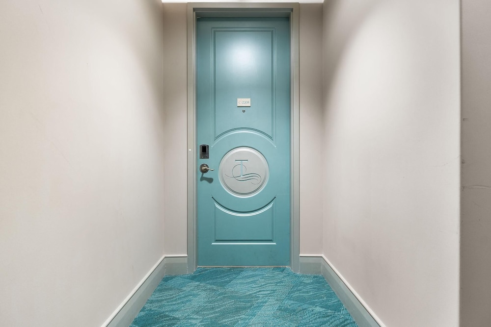Turquoise C2208