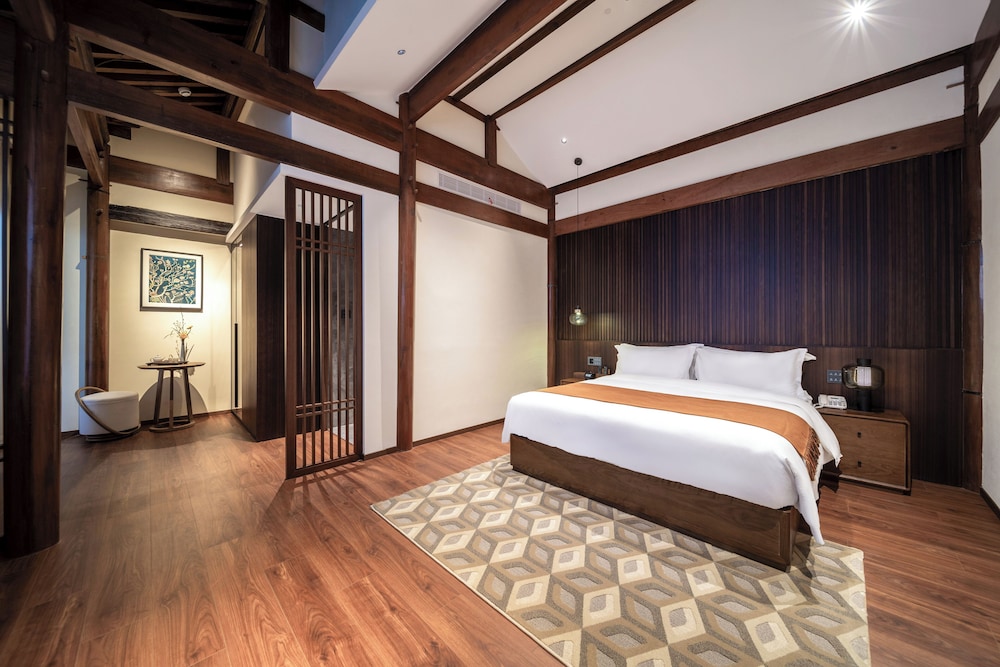Bajiazhan Yulin Yuchi Homestay
