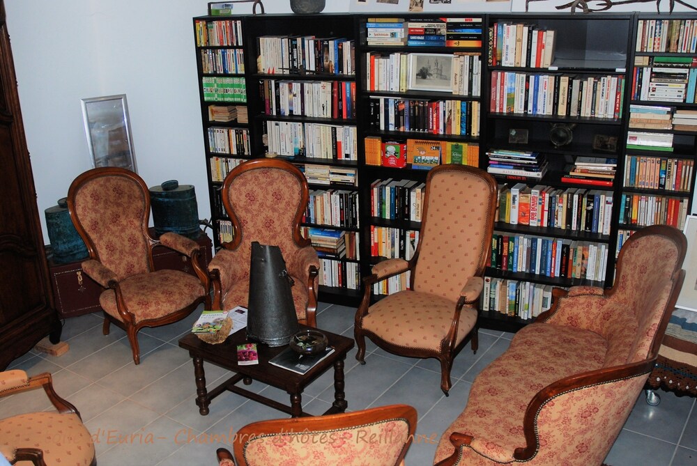 lounge