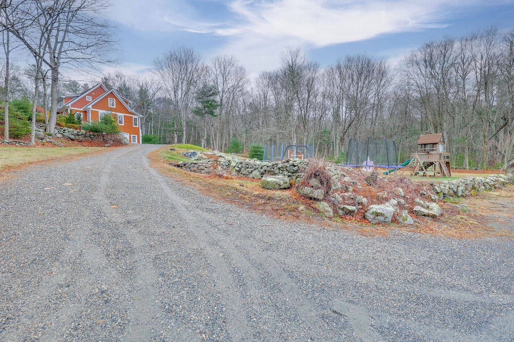 Secluded Family Home Near Hiking in Voluntown!