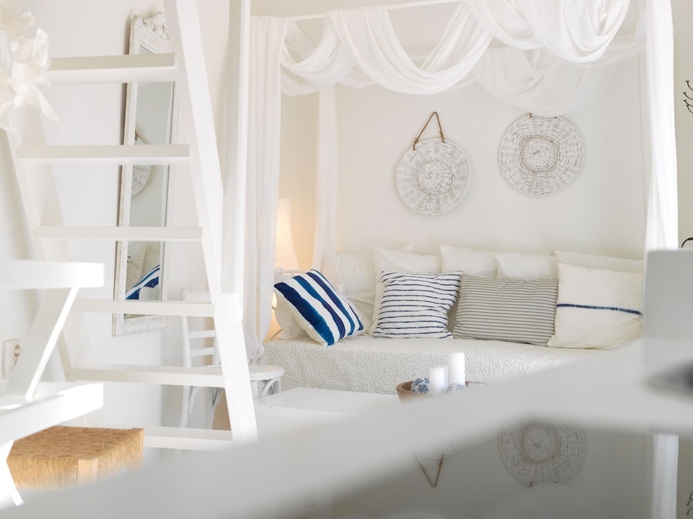 OIA Unique Homes by K&K