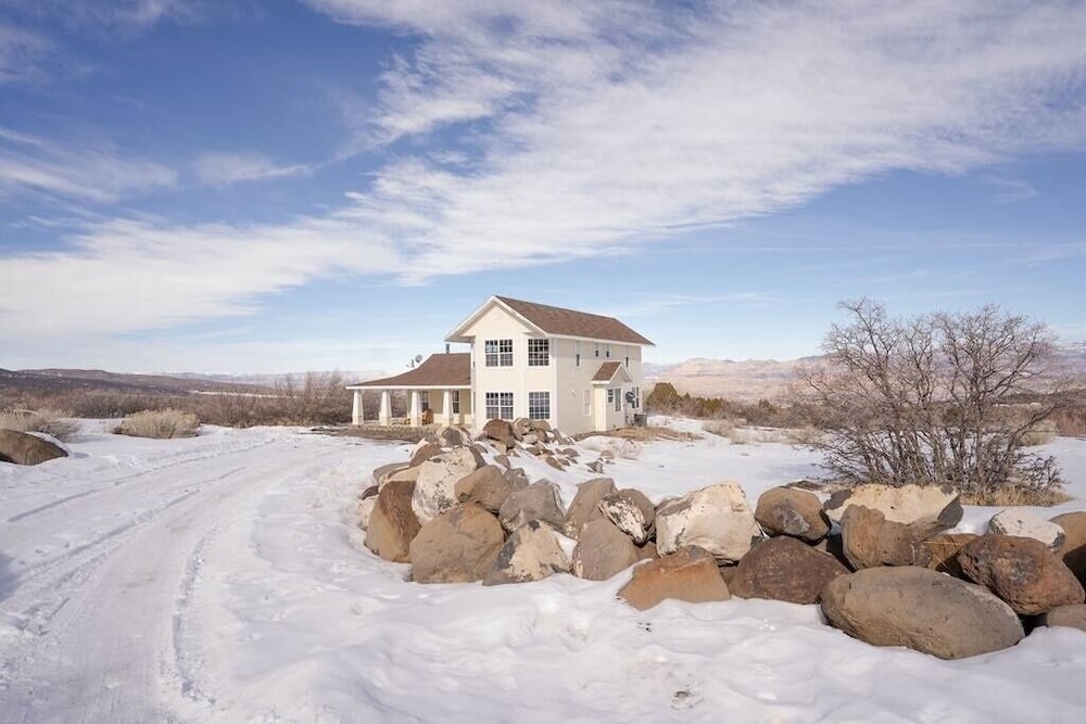Lone Eagle Haven 3 Bedroom Home