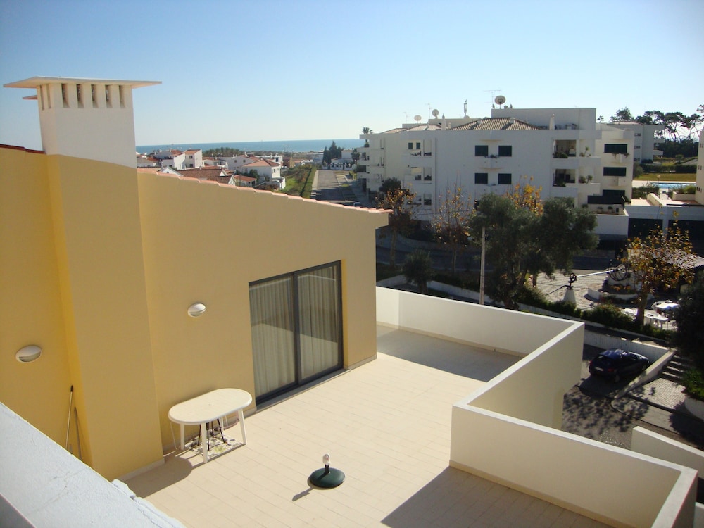 Apartamentos Mantamar II