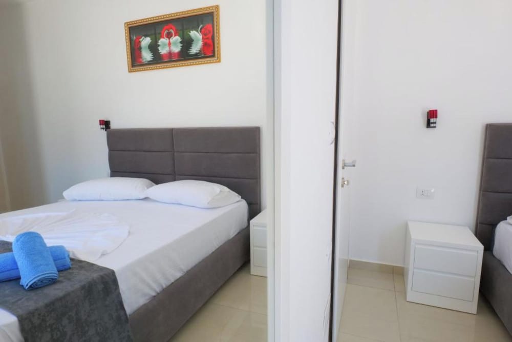 Vila Xhafa