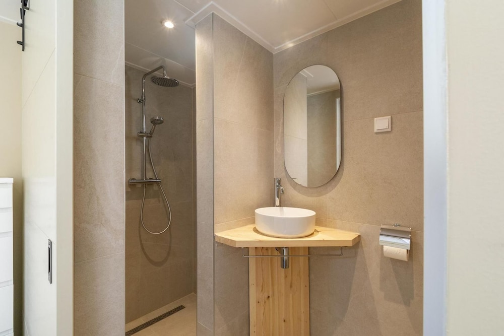 Beautiful Suite on the Village Square