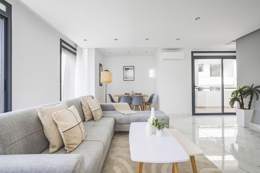 Appartement de 3 pieces a Birkhadem