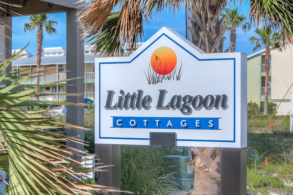 Little Lagoon Cottage for 8 - Free Activities