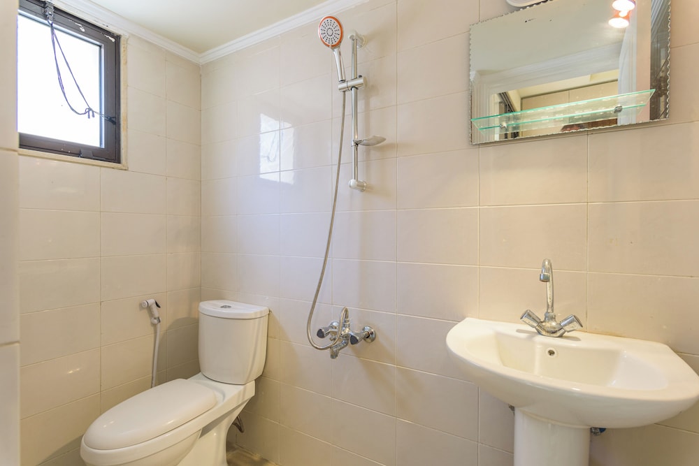 Crest - 3 Bedroom Apartment in Hamra