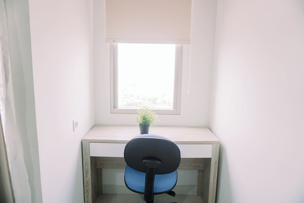 Homey and Cozy Studio at Springwood Residence Tangerang Apartment