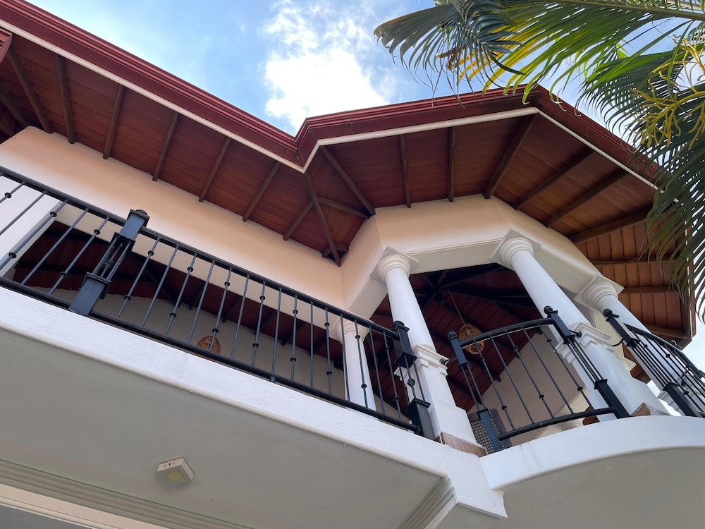 BlissFam Villa & Hostel