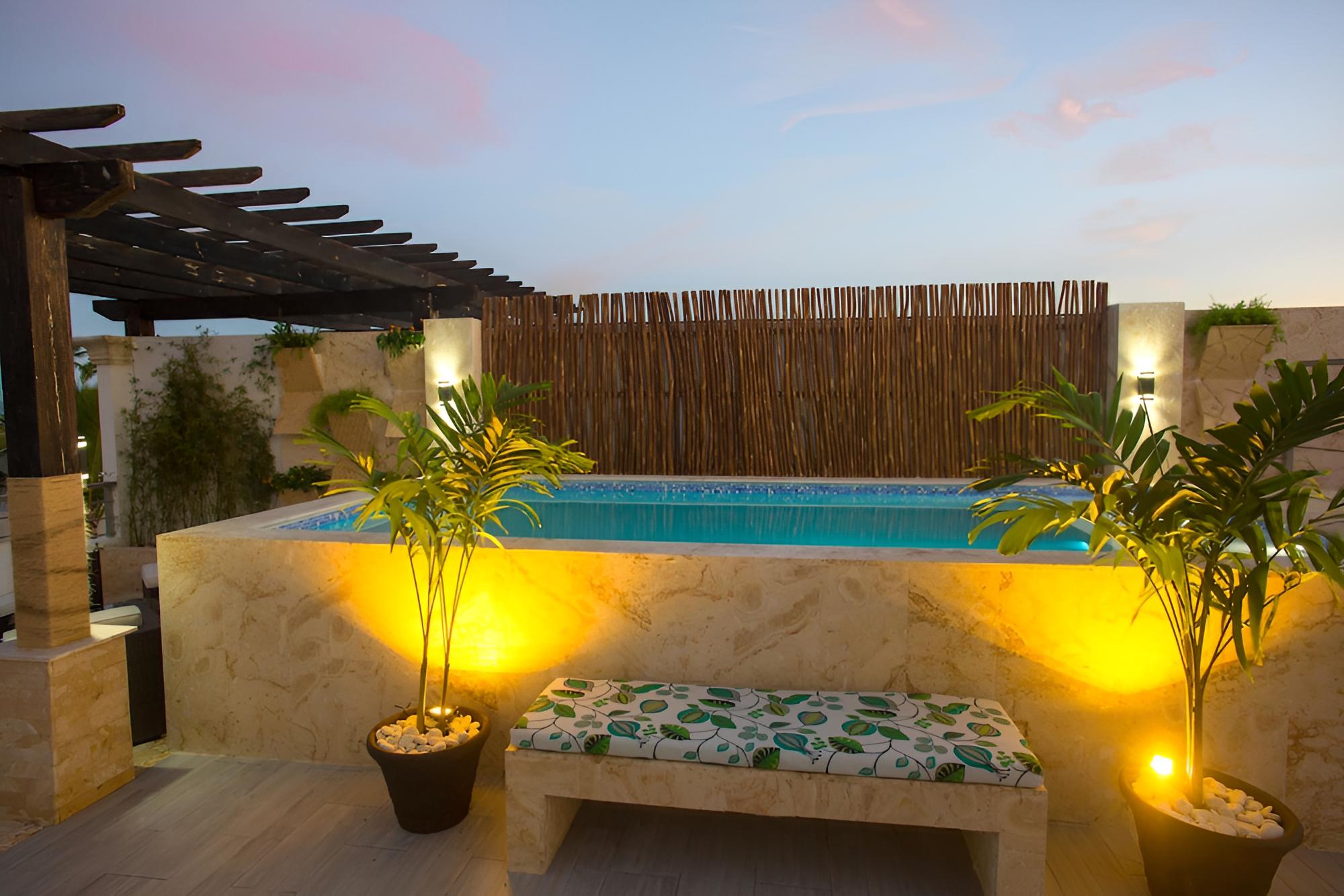 Chateau del Mar