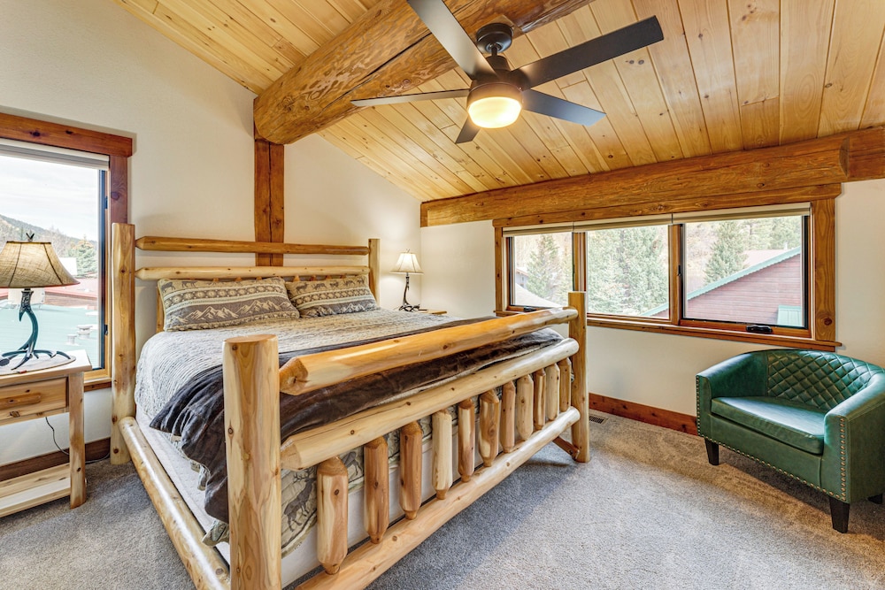 Cabin 3/4 Mi to Red River Ski & Summer Area
