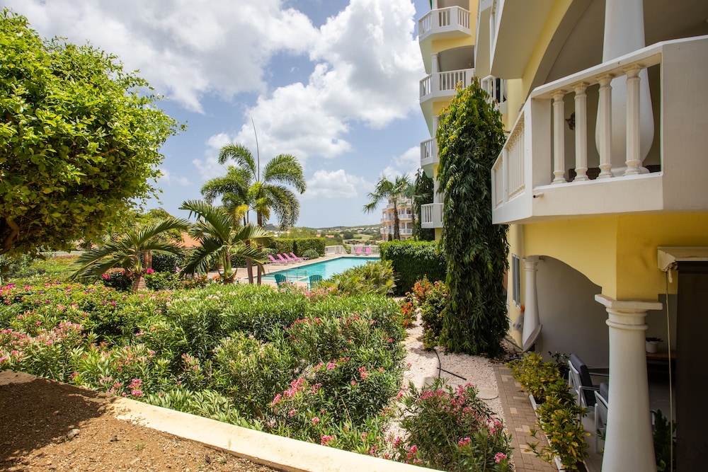 Blue Bay Apartments
