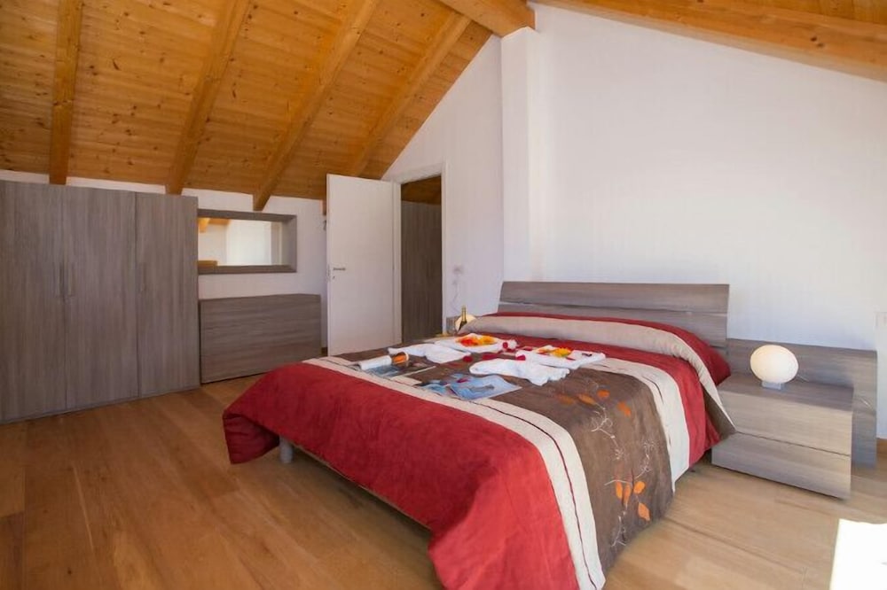 Paradiso del Lago T5 photo 3