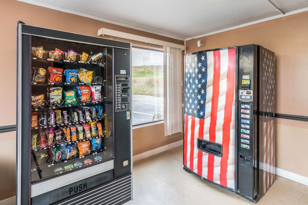 Beckley Vacations - Smart Extended Stay - Property Image 8