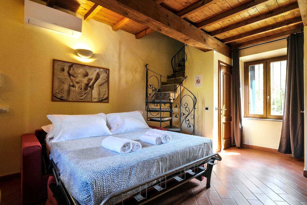 Wine Apartments Florence Barbaresco