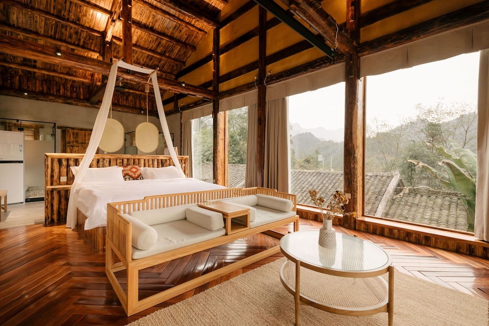 No.5 Valley Lodge