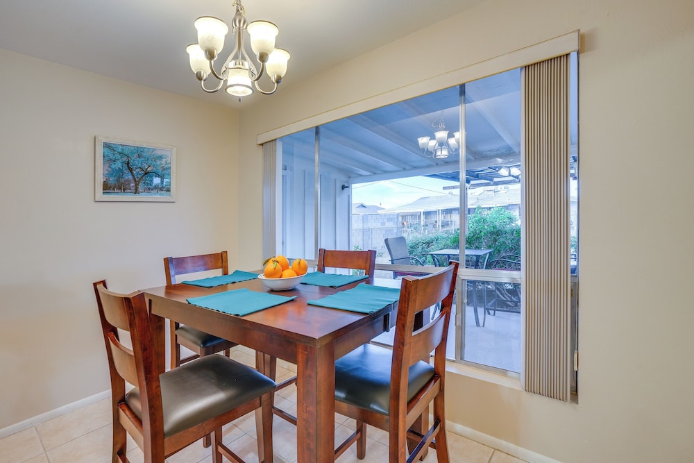 Patio & Yard: Sun City Home Near Casinos