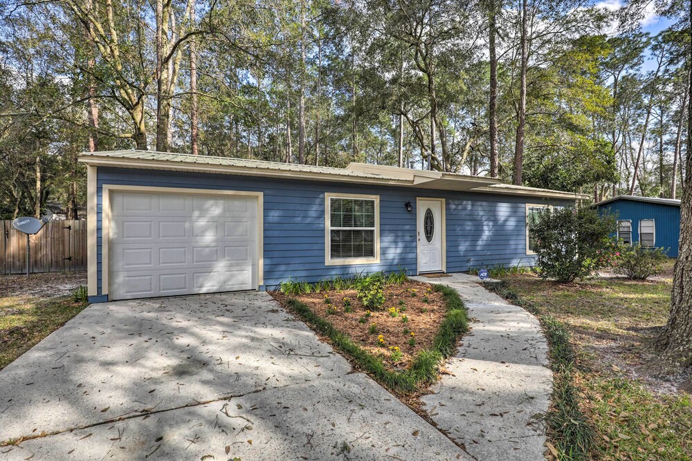 Gainesville Home: 5 Mi to UF Stadium & Downtown!