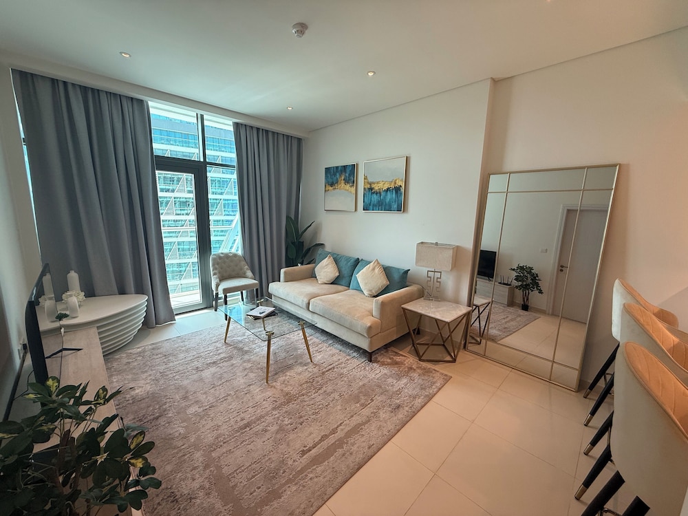 Highend Ultra Luxury with Rooftop Pool