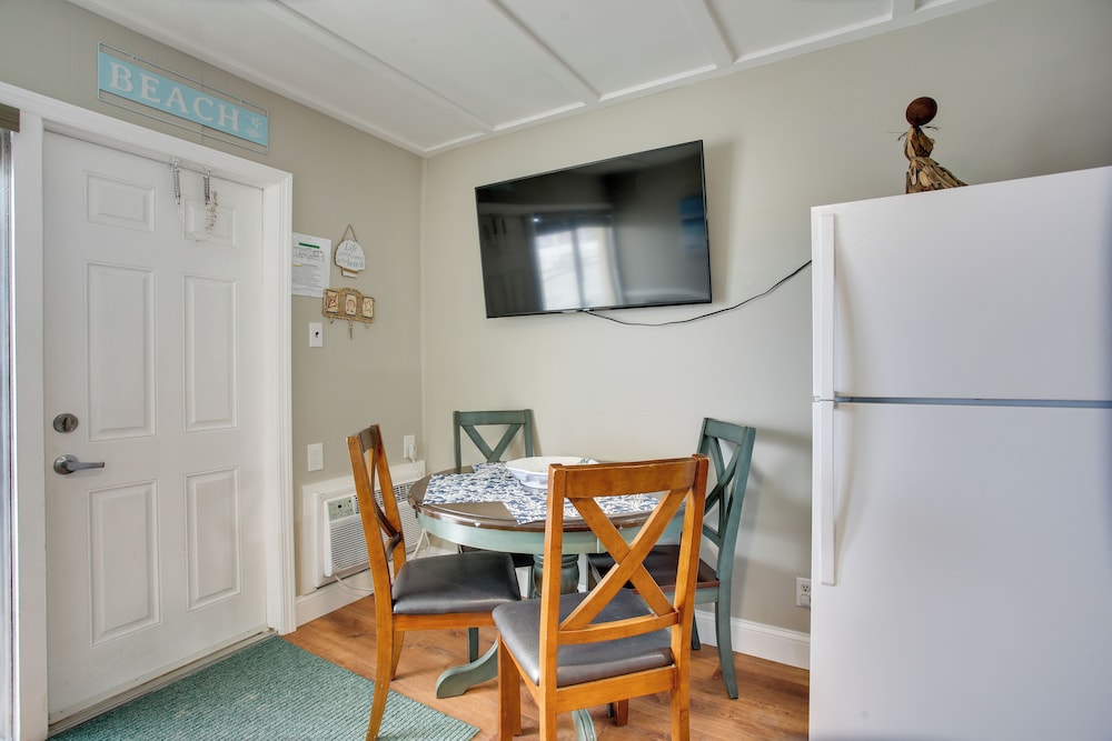 Beachfront Condo in Wildwood Crest w/ Pool Access!