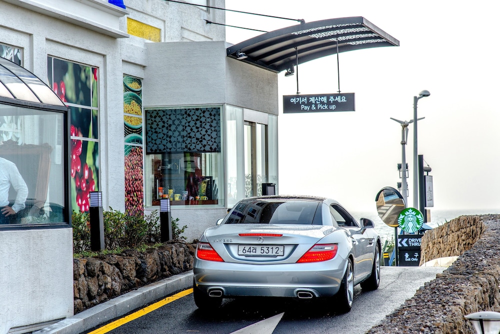 Hotel White House, Jeju City - 12