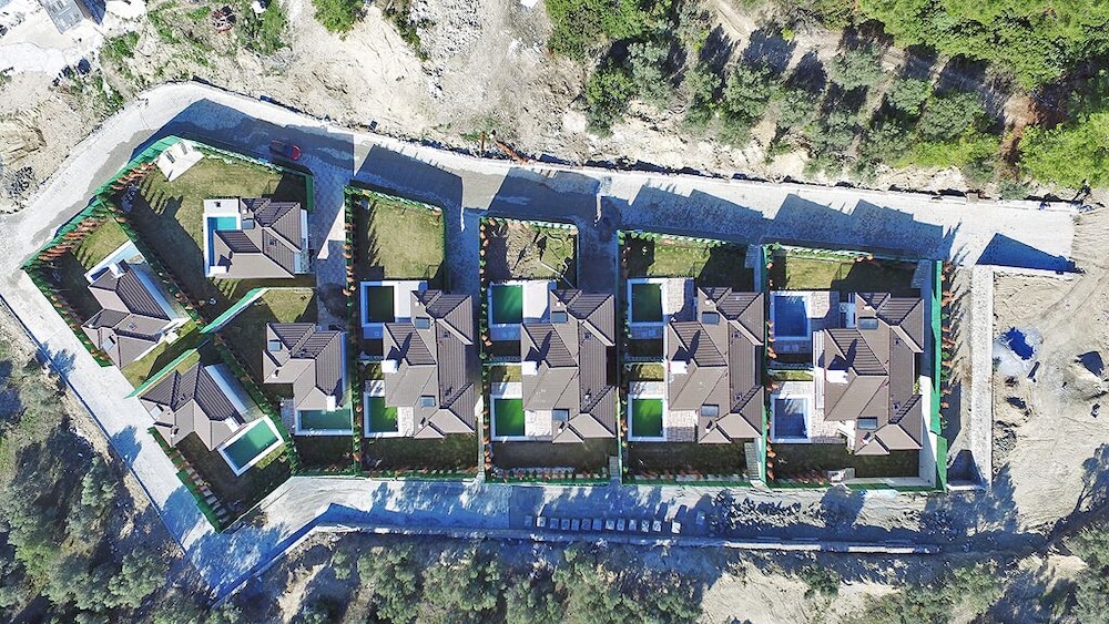 Vintage Villas