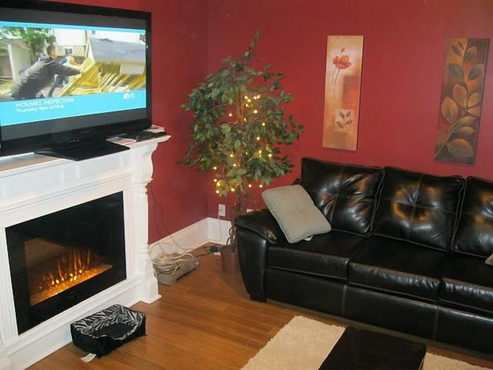 Fredericton Vacations - Work Play Suites - Property Image 1