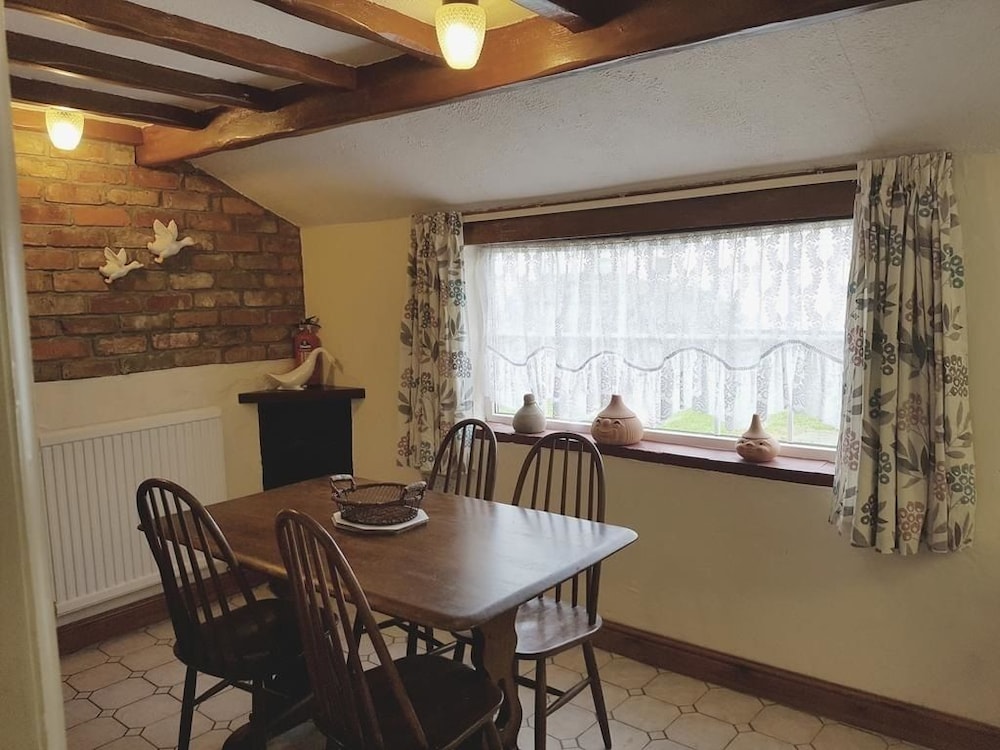 Oak Cottage view 4