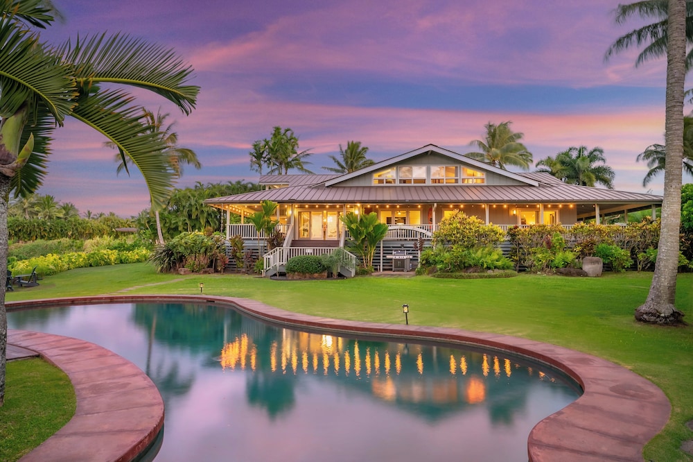 Secret Beach House in Kilauea