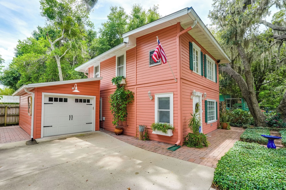 Mt Dora Garden Cottage w/ Patios, Walk to Downtown view 4