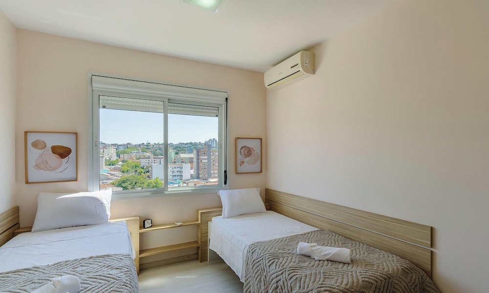 2 Bedroom Apartment w/ AC in PoA Rps0903