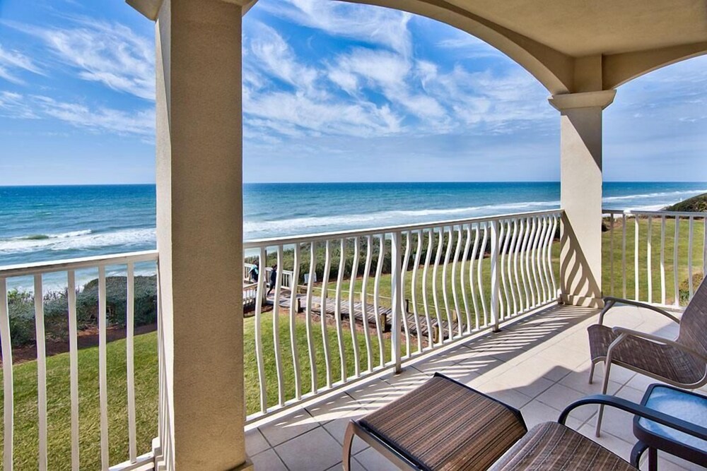 3 by the Sea 3 Bedroom Holiday Home by Five Star Properties