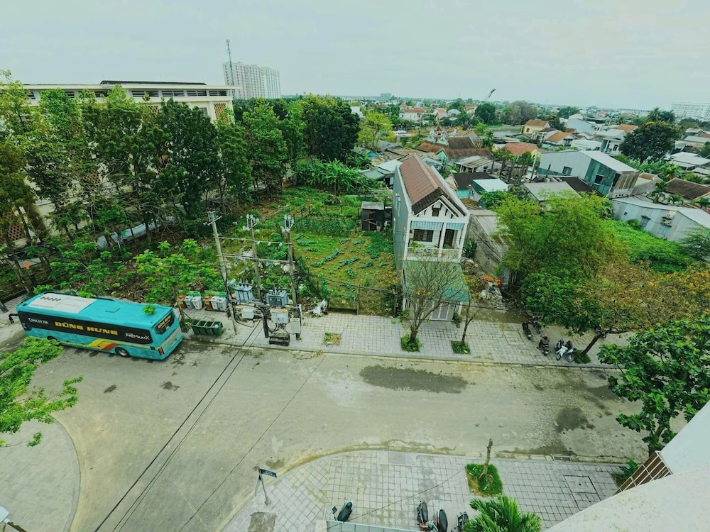 TORI HOMESTAY