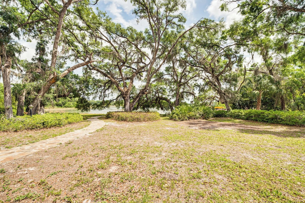 Lake Access + Private Patio: Sunny Inverness Apt!
