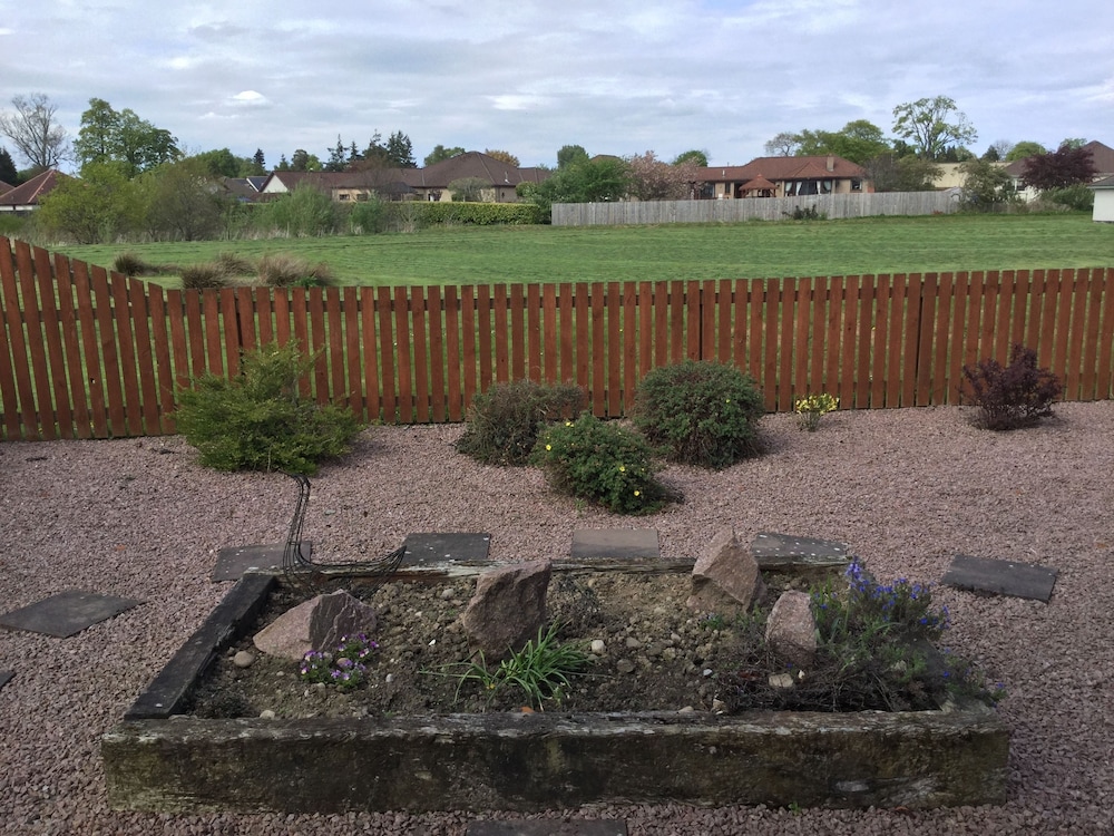 Inverness Apartments - West Heather