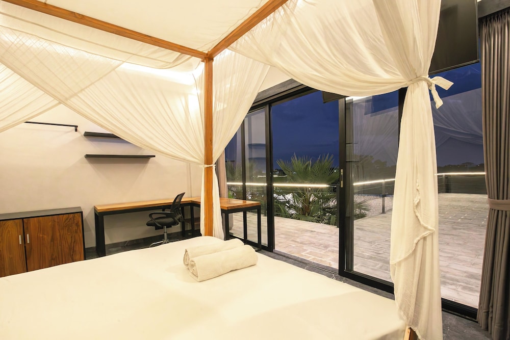 Villa MJ Modern 4BR with Pool & Rooftop