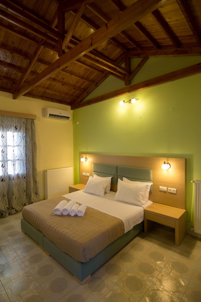 Vicky Studios photo 4