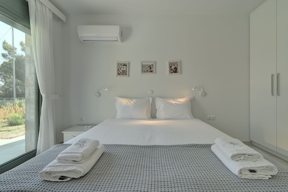 Ouzo Stone House 2, with private pool view 5