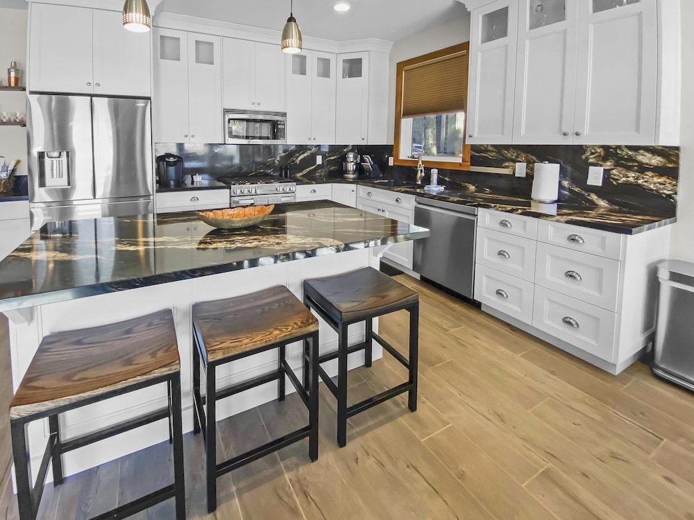 Deer Valley Escapes - Park City Ski Resort Condos