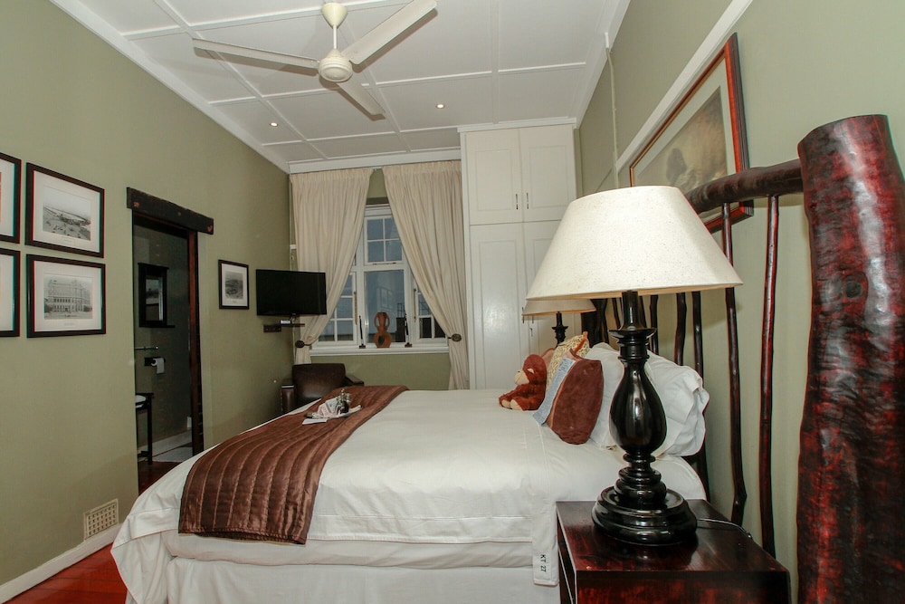 Photo 9