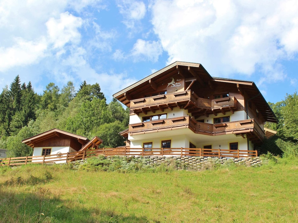 Luxurious Holiday Home in Saalbach-hinterglemm With Barbecue