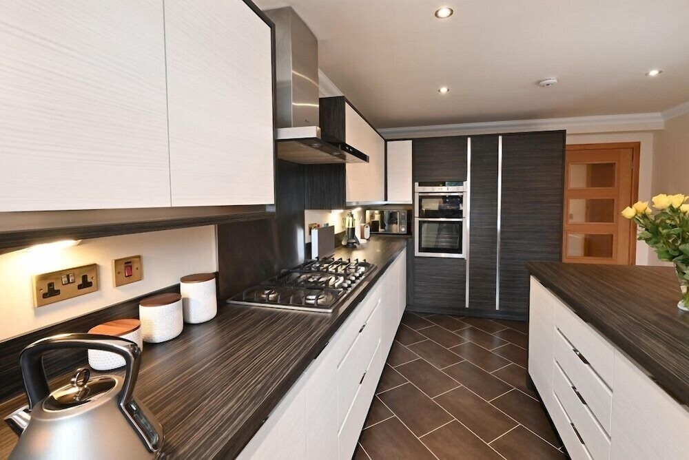 Inverness City Apartment