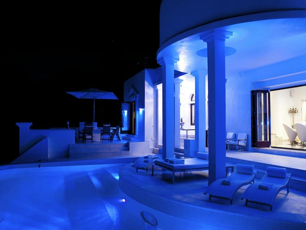 Holiday Home With Pool