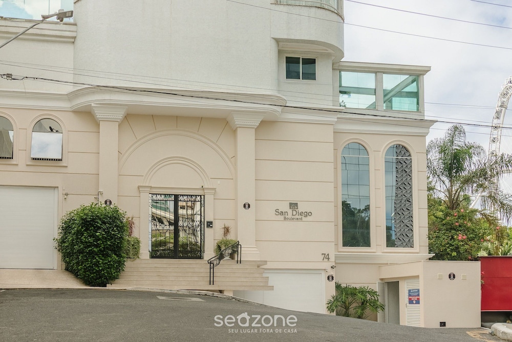 3BR Apt sea View & Ferris Wheel BC Bsd1501