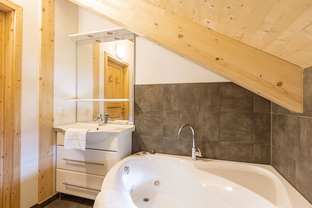 Kreischberg Chalets by ALPS RESORTS