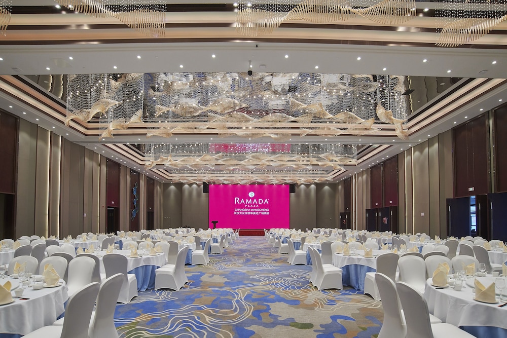 Ramada Plaza by Wyndham Changsha Wangcheng