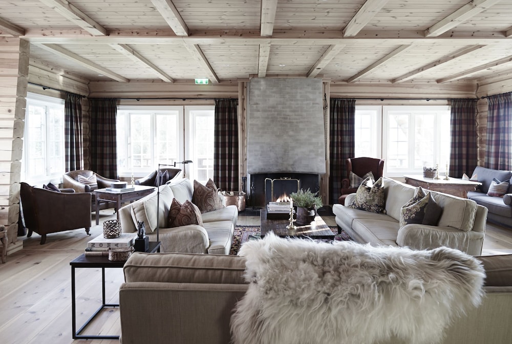 Alesund Vacations - Storfjord Hotel - Property Image 10